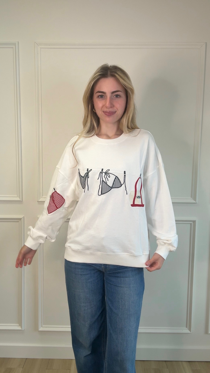 Cloud Nine Graphic Sweatshirt