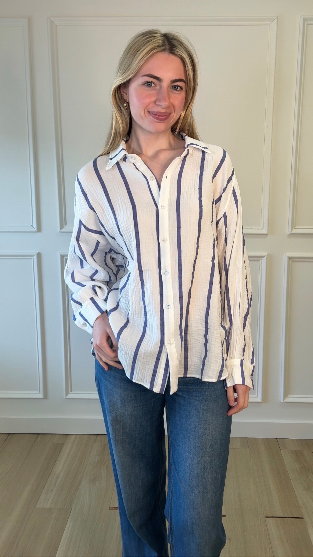 Lighthouse Lane Button Top