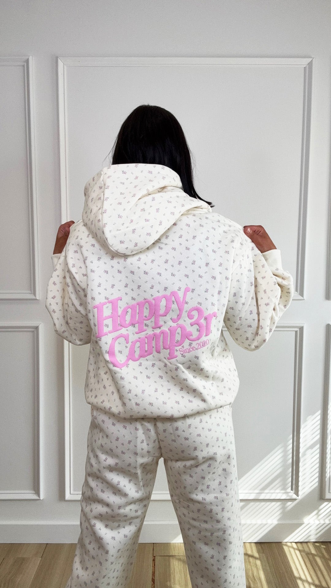 Vintage Flower Sweatshirts Happy Camp3r